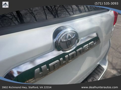 Used 2012 Toyota 4Runner SR5 AWD/4WD image 13