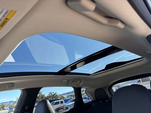 New 2025 INFINITI QX50 Luxe image 6