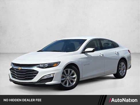 Used 2025 Chevrolet Malibu LT FWD image 1