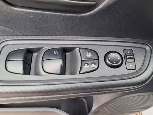 Used 2024 Nissan Versa S w/ S Plus Package image 7