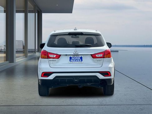 Used 2018 Mitsubishi Outlander Sport ES image 5