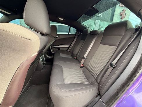 Used 2019 Dodge Charger Scat Pack w/ Navigation & Travel Group RWD image 21