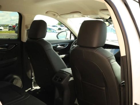 Used 2023 Buick Envision Essence AWD/4WD image 44