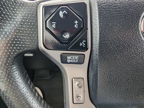 Used 2020 Toyota 4Runner SR5 2WD image 21