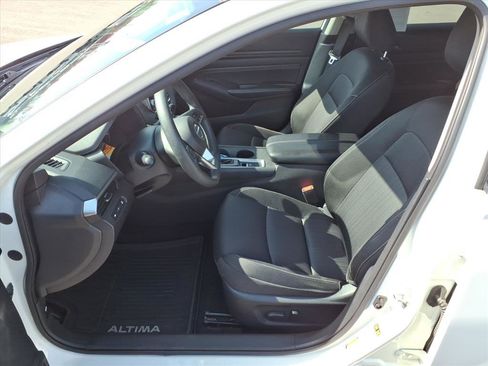 Used 2020 Nissan Altima 2.5 S image 5