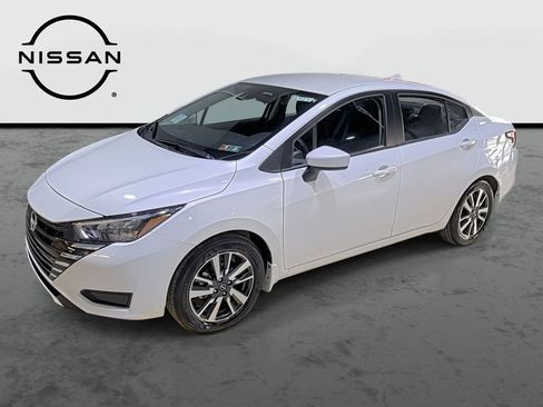 Used 2025 Nissan Versa SV w/ Trunk Package FWD image 1