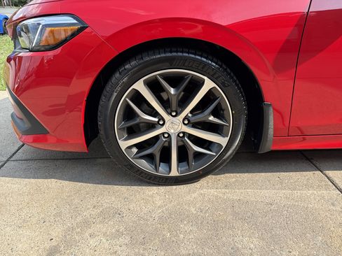 Used 2022 Honda Civic Touring image 11