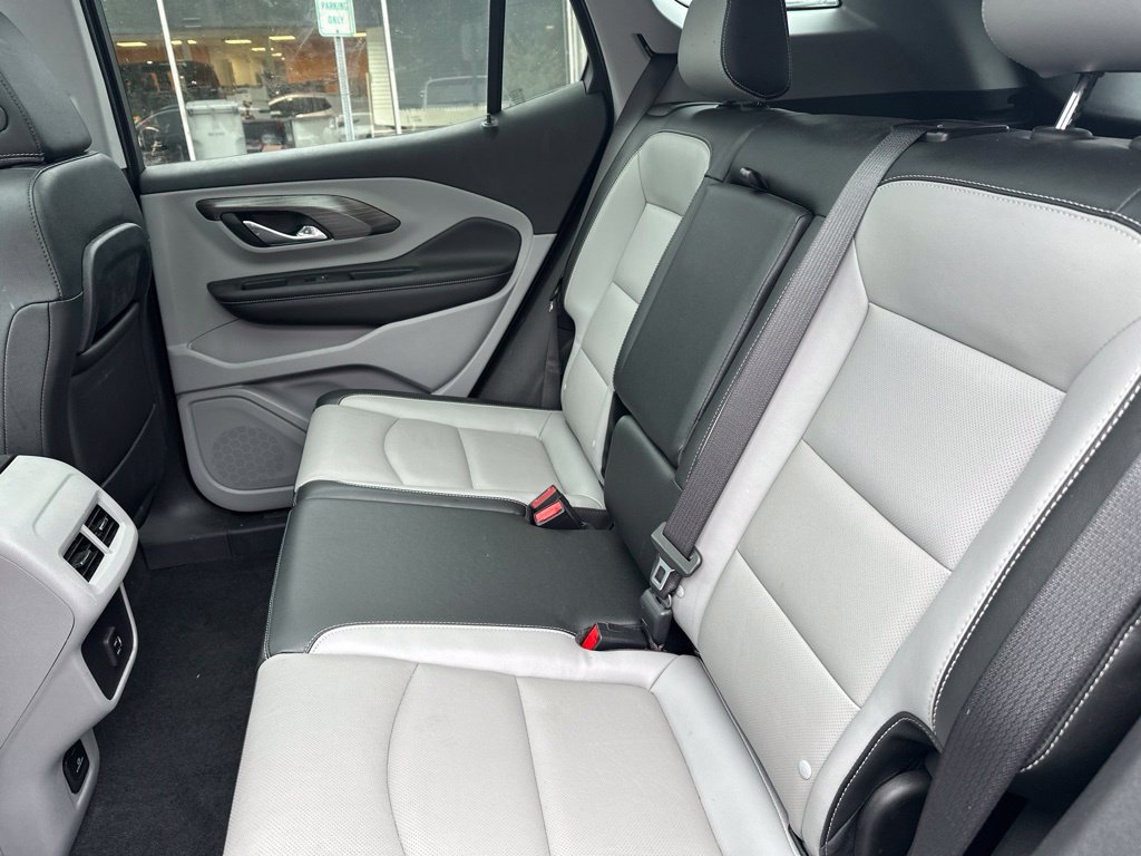 Used 2023 GMC Terrain SLT AWD/4WD image 13