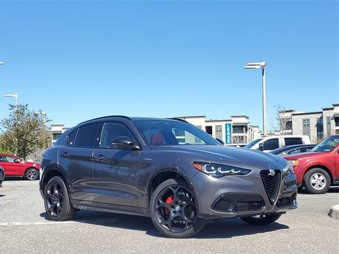 New 2025 Alfa Romeo Stelvio Sprint w/ Veloce Package image 40