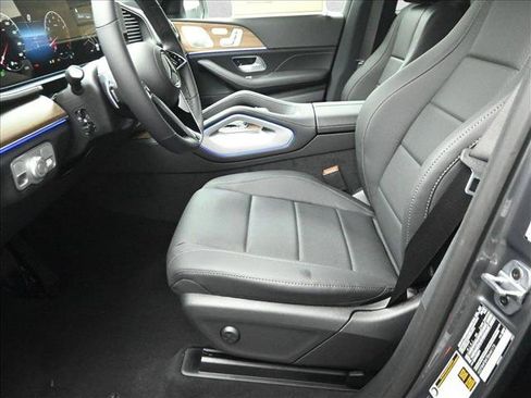 Certified 2026 Mercedes-Benz GLE 350 4MATIC image 9