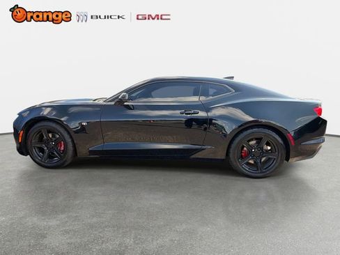Used 2022 Chevrolet Camaro LT RWD image 6