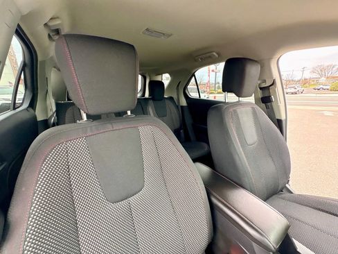 Used 2015 Chevrolet Equinox LT w/ Driver Convenience Package image 33