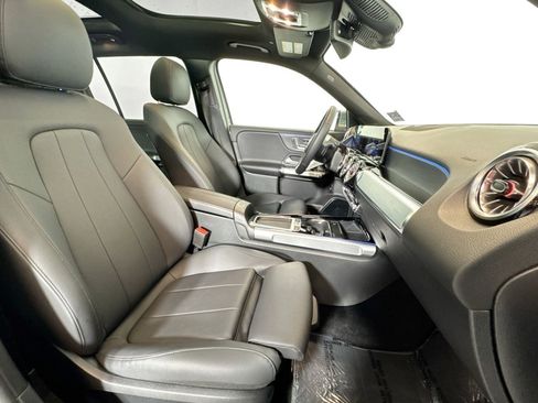 Used 2026 Mercedes-Benz GLB 250 image 27