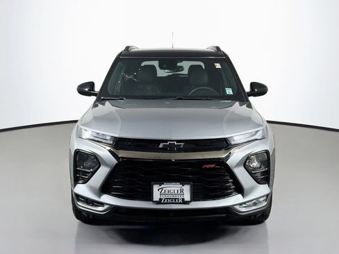 Used 2023 Chevrolet TrailBlazer RS w/ Convenience Package FWD image 2