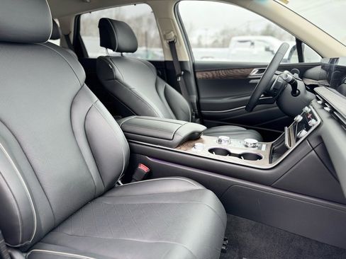 Used 2025 Genesis GV80 3.5T Advanced image 11