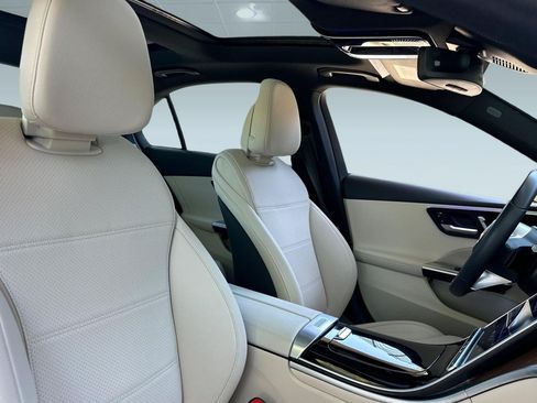 Used 2023 Mercedes-Benz C 300 Sedan image 33