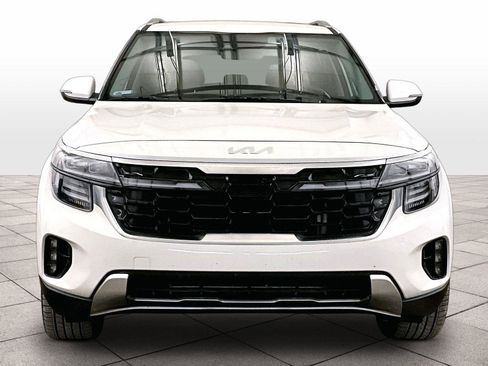 Used 2024 Kia Seltos SX AWD/4WD image 3