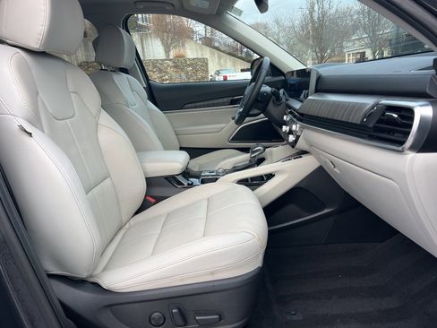 Used 2023 Kia Telluride SX image 25