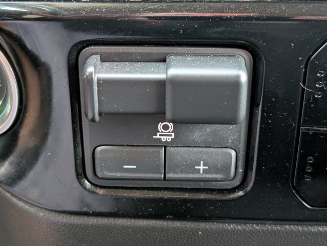 Used 2025 Chevrolet Silverado 2500 LT AWD/4WD image 21