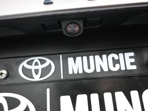 Used 2021 Toyota Camry LE image 35