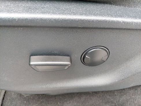 Used 2025 Ford F150 XLT w/ Equipment Group 301A Standard image 14