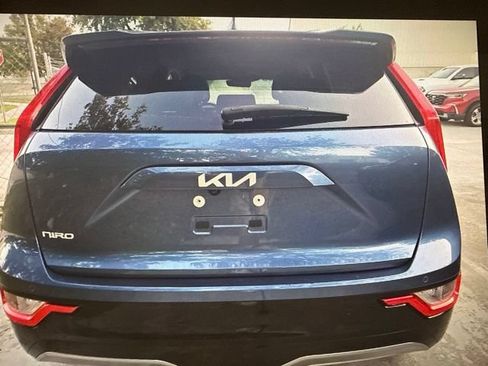Used 2025 Kia Niro Wind FWD image 17