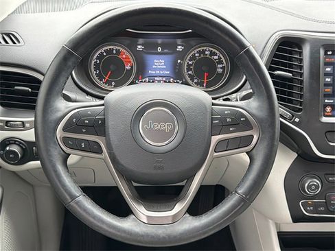 Used 2021 Jeep Cherokee Latitude Lux w/ Comfort/Convenience Group image 23