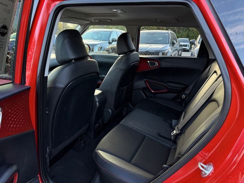 Certified 2024 Kia Soul GT-Line image 11