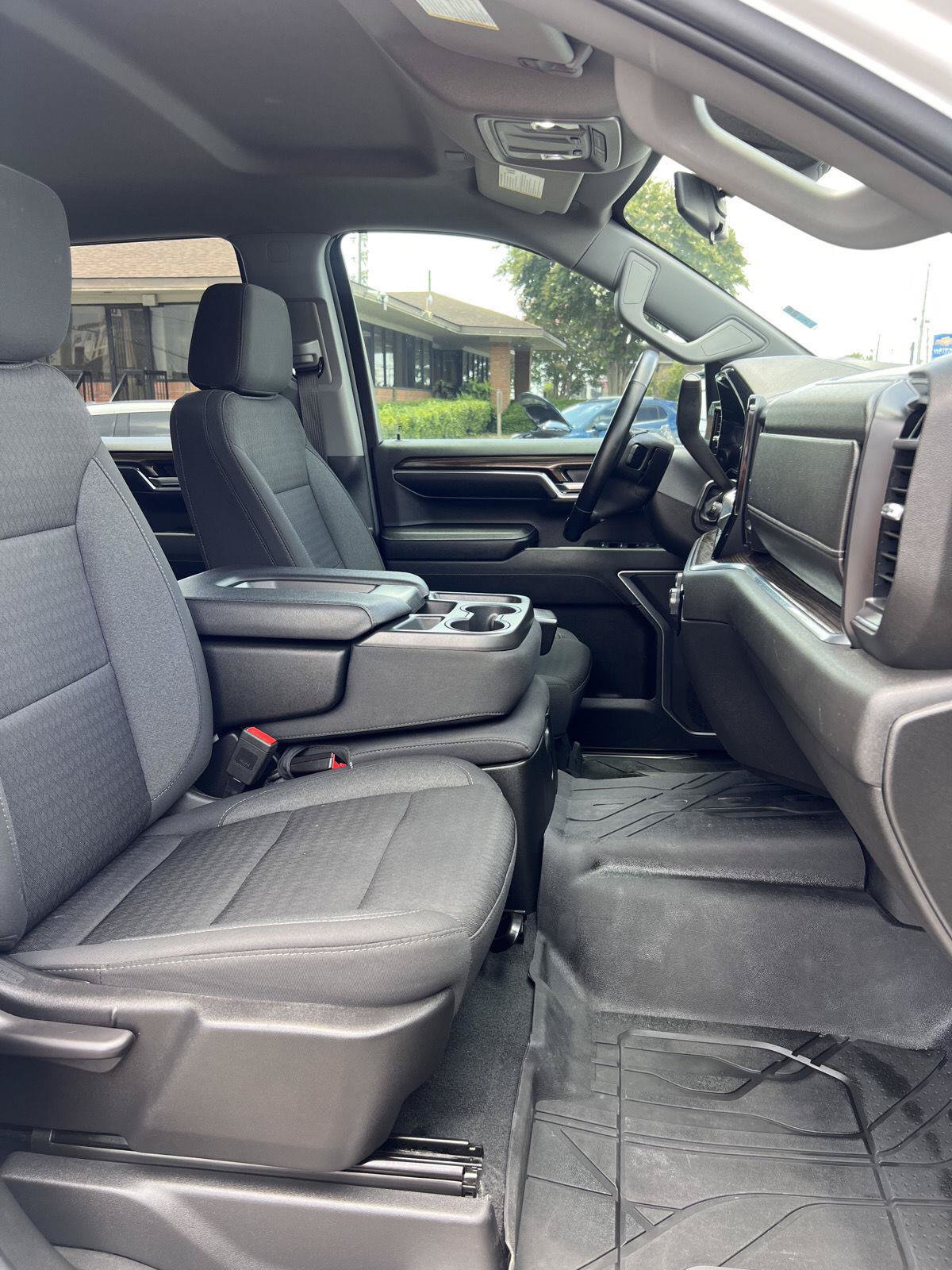 Used 2023 Chevrolet Silverado 1500 RST AWD/4WD image 21