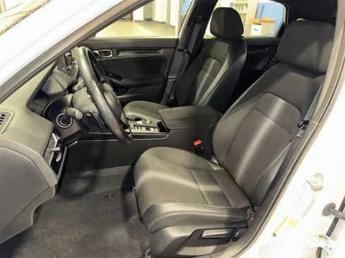 Used 2023 Honda Civic Sport image 15