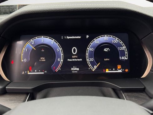 New 2025 Jeep Grand Cherokee L Limited w/ Black Appearance Package image 13