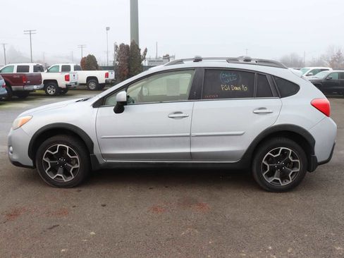 Used 2014 Subaru Crosstrek 2.0i Limited w/ Popular Package #2 image 8