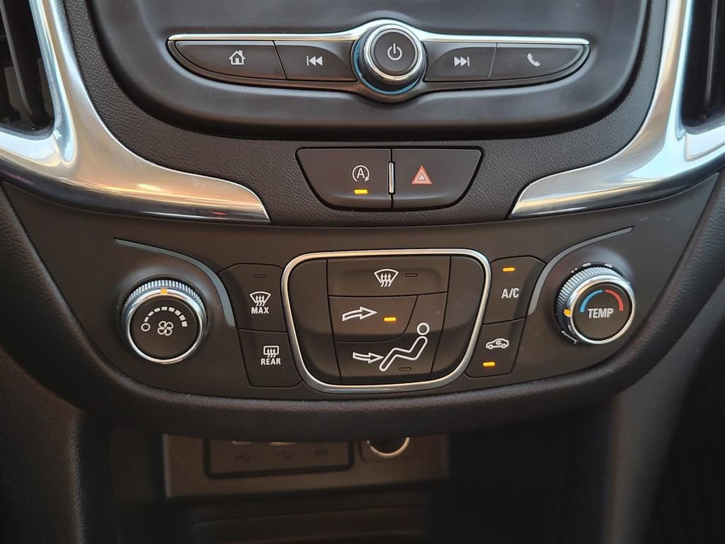 Used 2023 Chevrolet Equinox LT AWD/4WD image 32