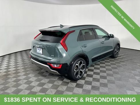 Used 2023 Kia Niro EX Touring FWD image 8
