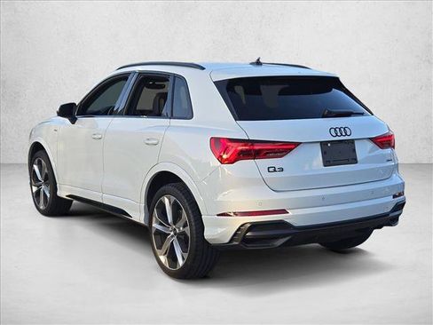 Used 2022 Audi Q3 2.0T Premium Plus w/ Premium Plus Package AWD/4WD image 7
