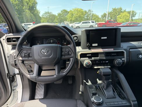 New 2026 Toyota Tacoma SR AWD/4WD image 14