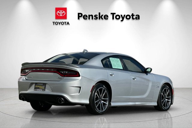 Used 2023 Dodge Charger R/T RWD image 4