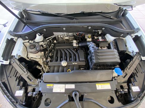 Certified 2023 Volkswagen Atlas SEL R-Line AWD/4WD image 51