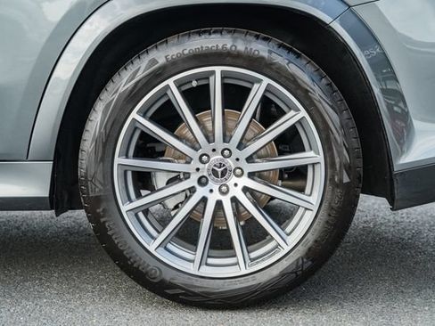 Used 2025 Mercedes-Benz GLS 450 4MATIC image 18