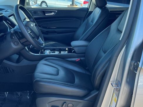 Used 2020 Ford Edge Titanium w/ Equipment Group 301A image 12