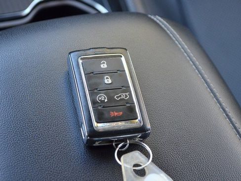 Used 2023 Jeep Grand Cherokee 4WD 4xe w/ Luxury Tech Group II image 26