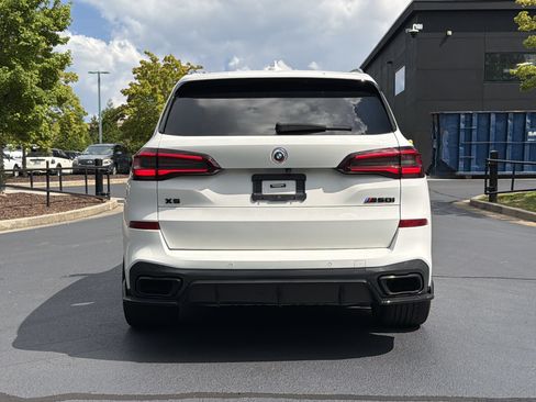 Used 2022 BMW X5 M50i AWD/4WD image 16