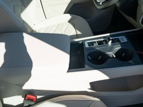 New 2026 Volkswagen Atlas SE image 42