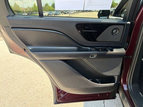 Used 2020 Lincoln Aviator Reserve w/ Equipment Group 201A AWD/4WD image 27