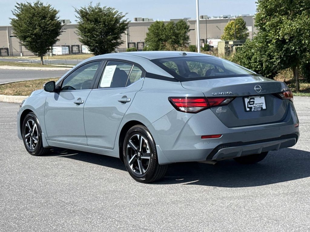 Used 2025 Nissan Sentra SV FWD image 27