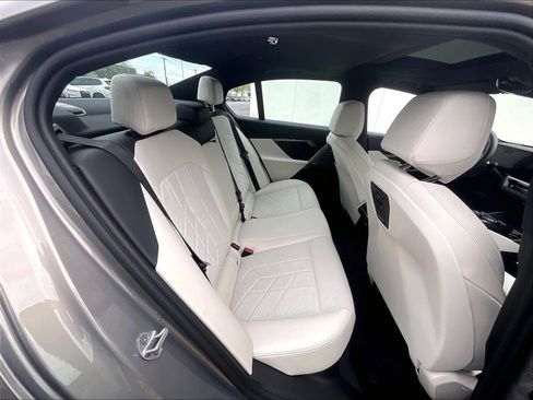 Used 2026 BMW i5 eDrive40 w/ M Sport Package image 28