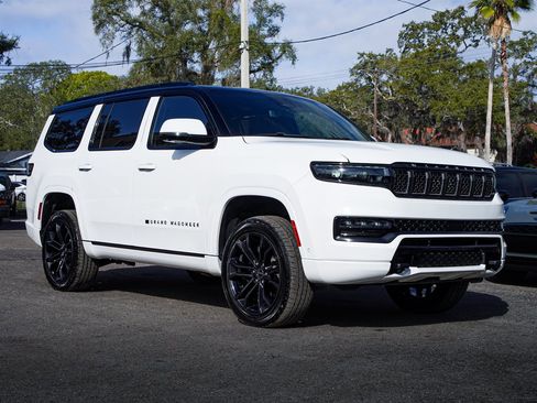 Used 2022 Jeep Grand Wagoneer Series II image 19