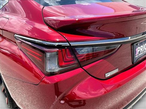 Used 2019 Lexus ES 350 F Sport w/ Accessory Package 2 FWD image 29