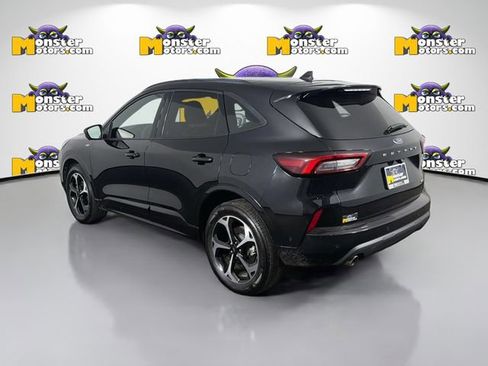 Used 2023 Ford Escape ST-Line Elite w/ Premium Technology Package AWD/4WD image 7