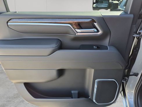 New 2026 GMC Sierra 2500 SLE w/ SLE Value Package; image 17